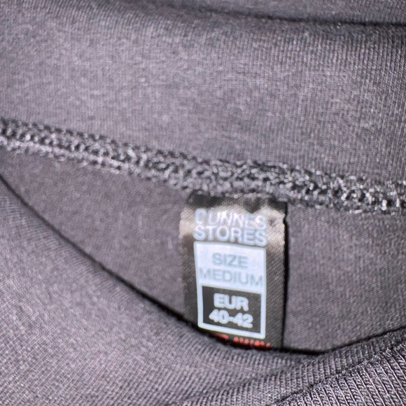 Elegant Black Flare Pants for Women - Picture 2 of 2